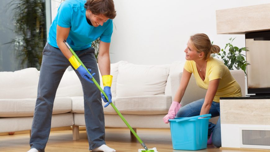 Boden putzen – So gelingt die Reinigung der Bodenbeläge